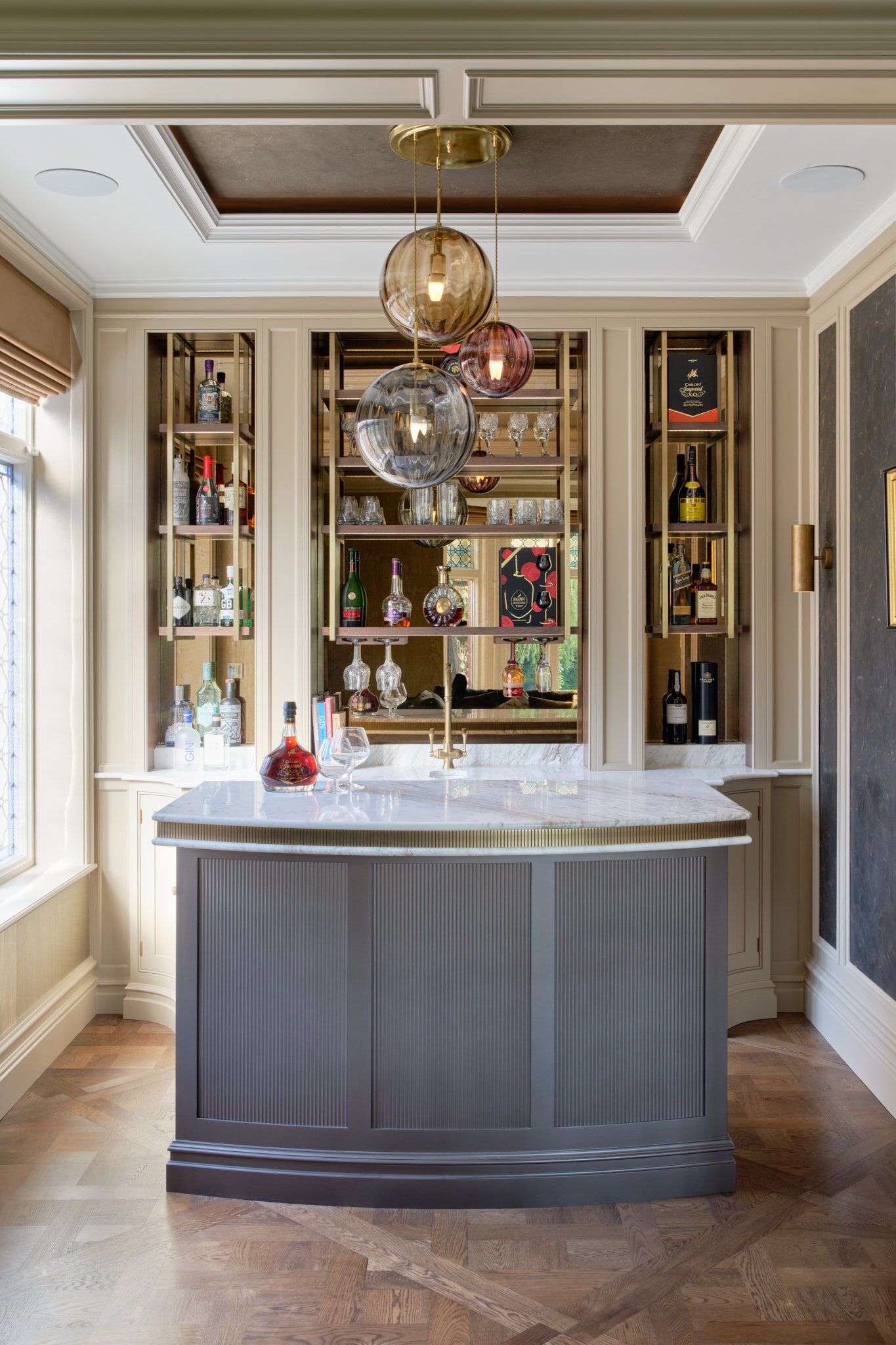 A vintage inspired home bar by Hetherington Newman