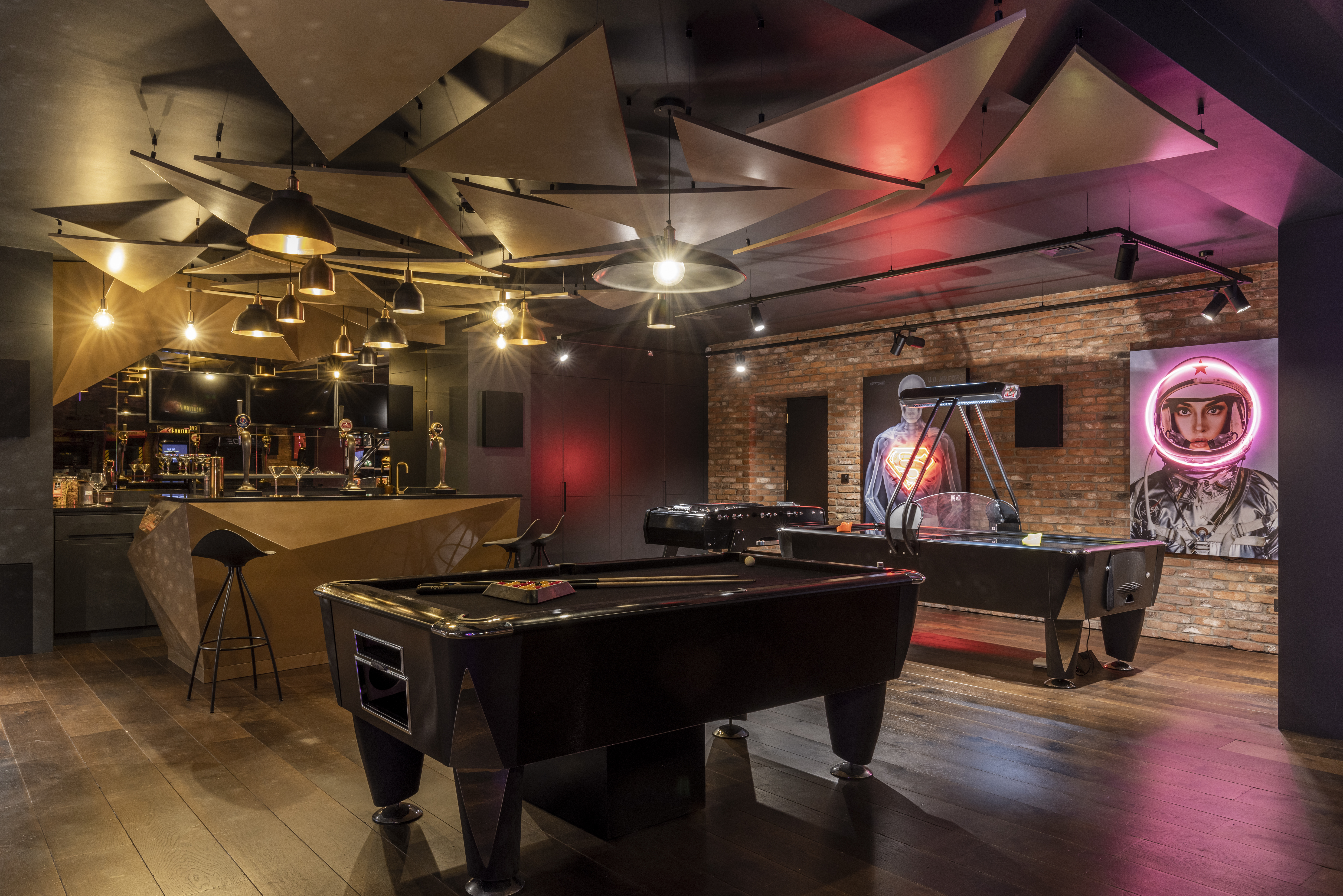 Private Entertainment Suite, Games Room 