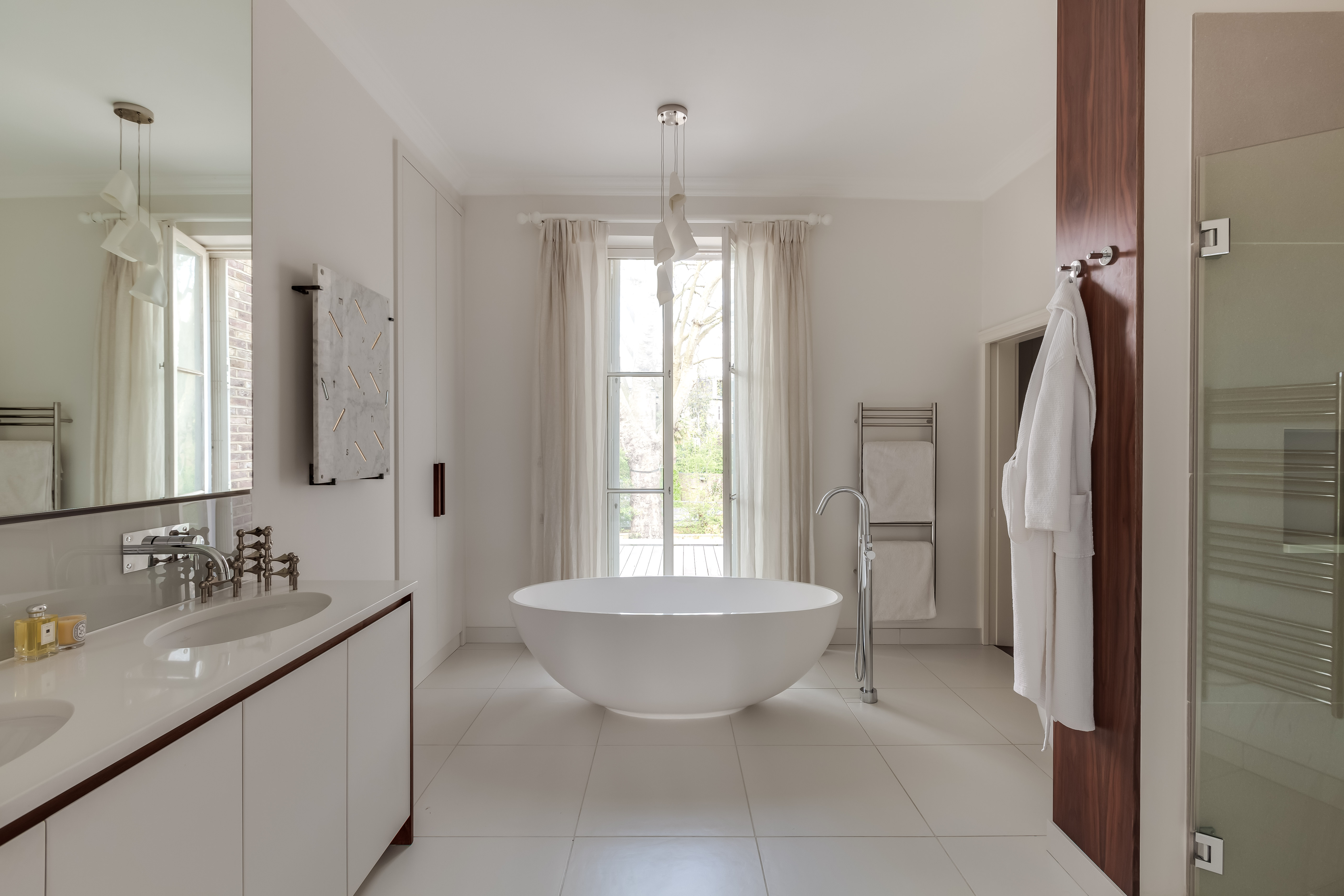 Notting Hill, Master Bathroom