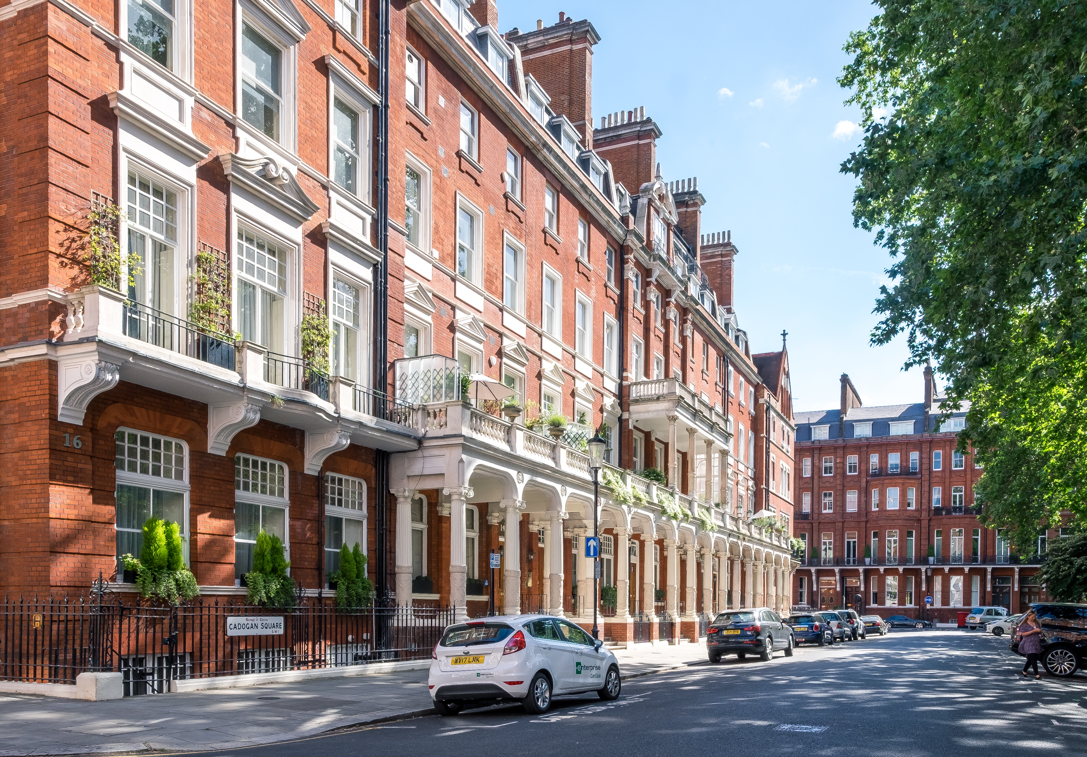 knightsbridge main contractor