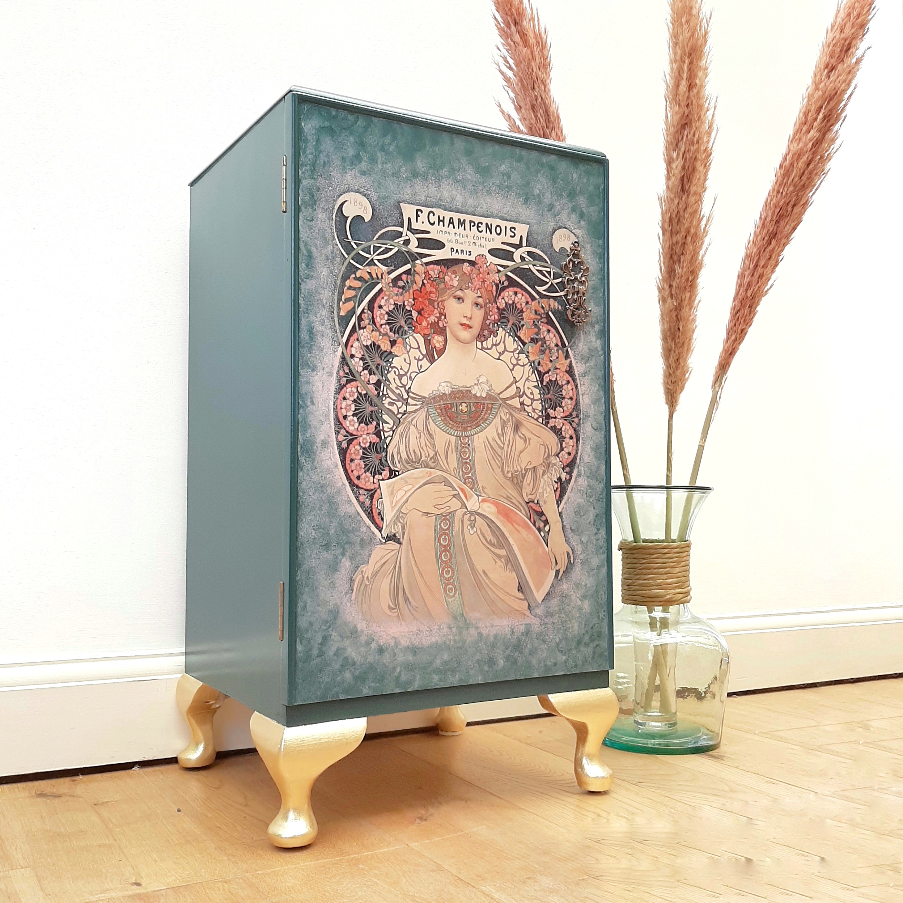 Mini Drinks Cabinet Gin Stash Decoupage Motif 