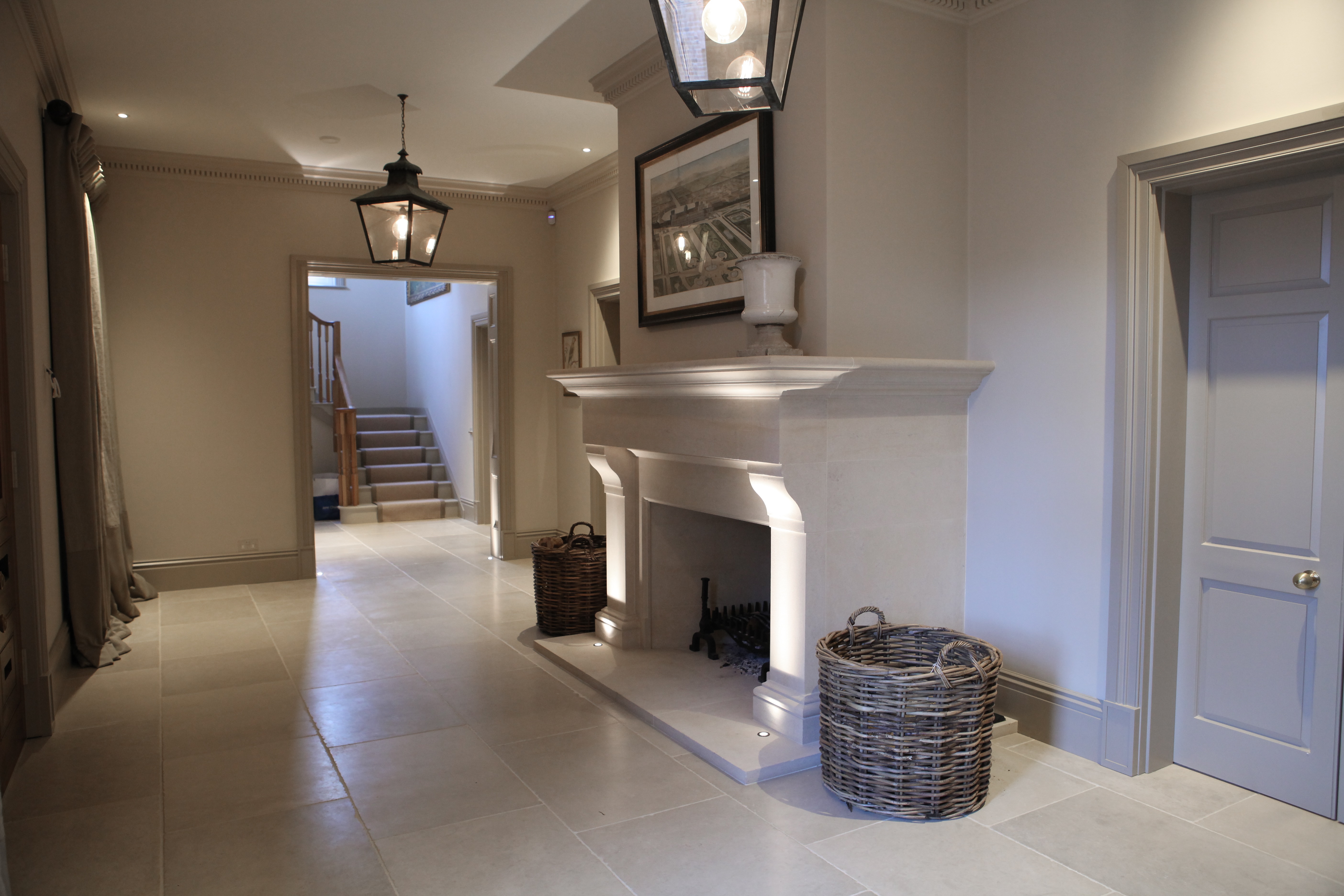 Entrance hall lighting