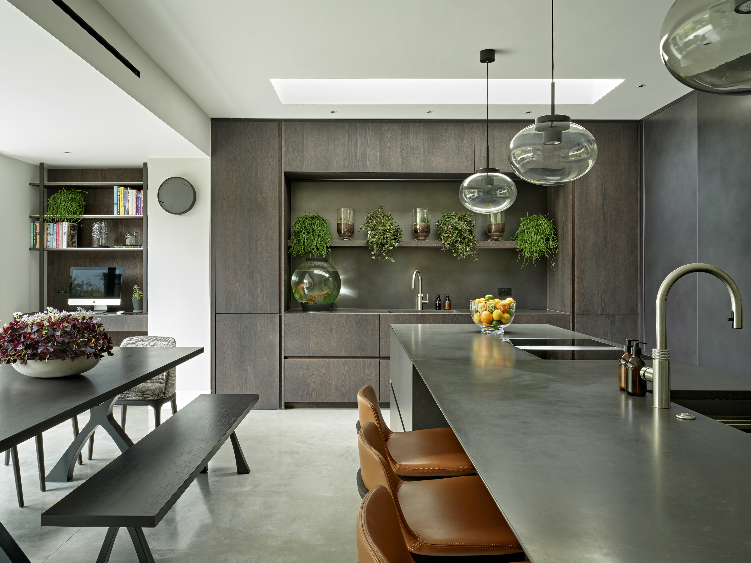 A Striking, Minimally Designed Kitchen