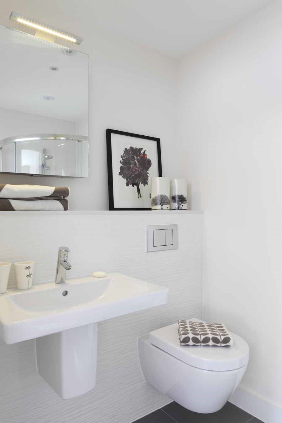 Ensuite bathroom 