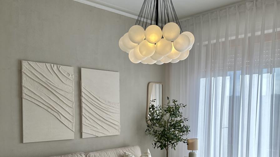 NYRA Frosted Glass Ball Chandelier