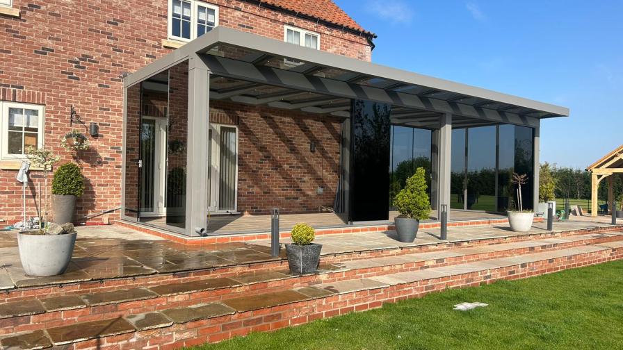 Mid-grey glass room with grey anti sun glass for sliding doors 