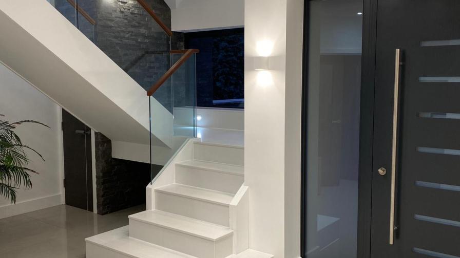 White Shimmer quartz staircase2