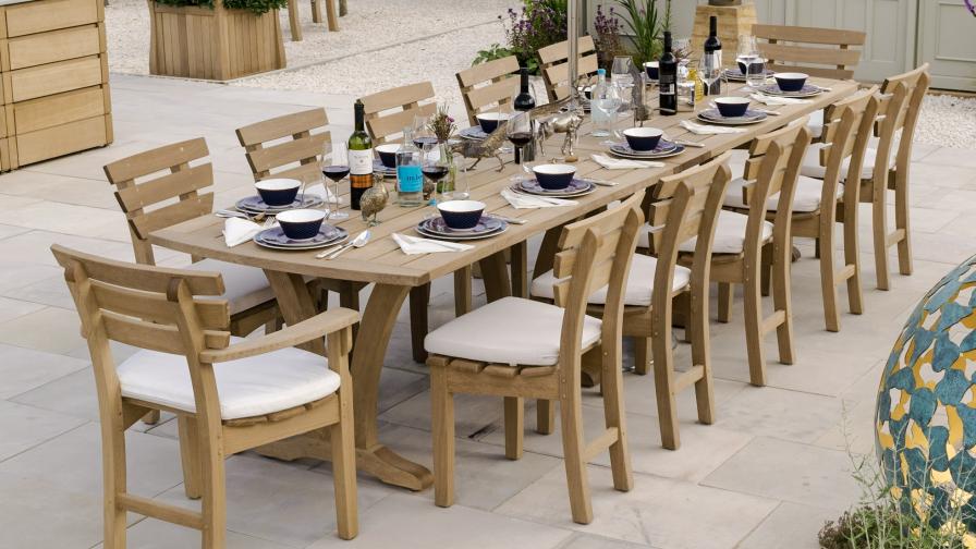 Gaze Burvill outdoor Mead Dining Table and Chancery Chairs