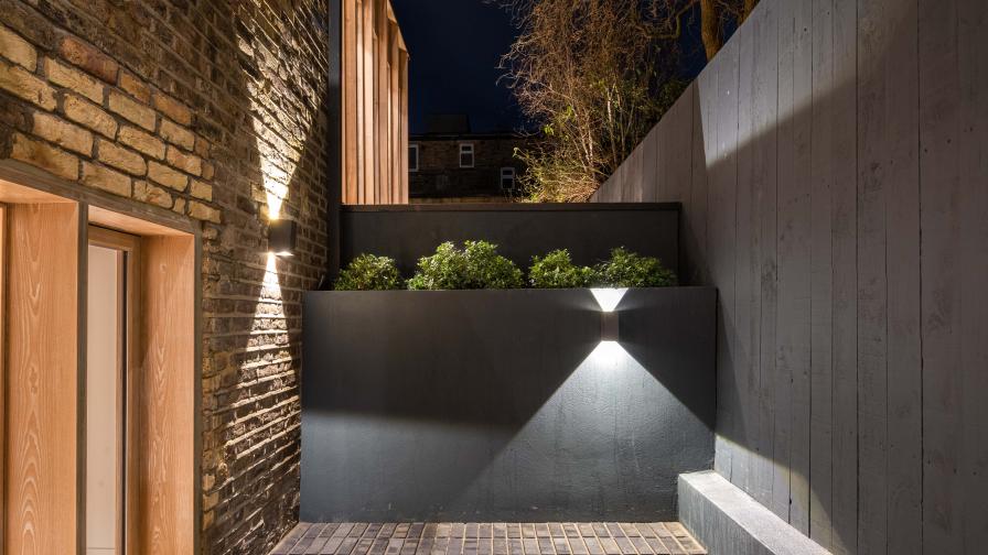 Dobuild | Little Green Basement | Battersea