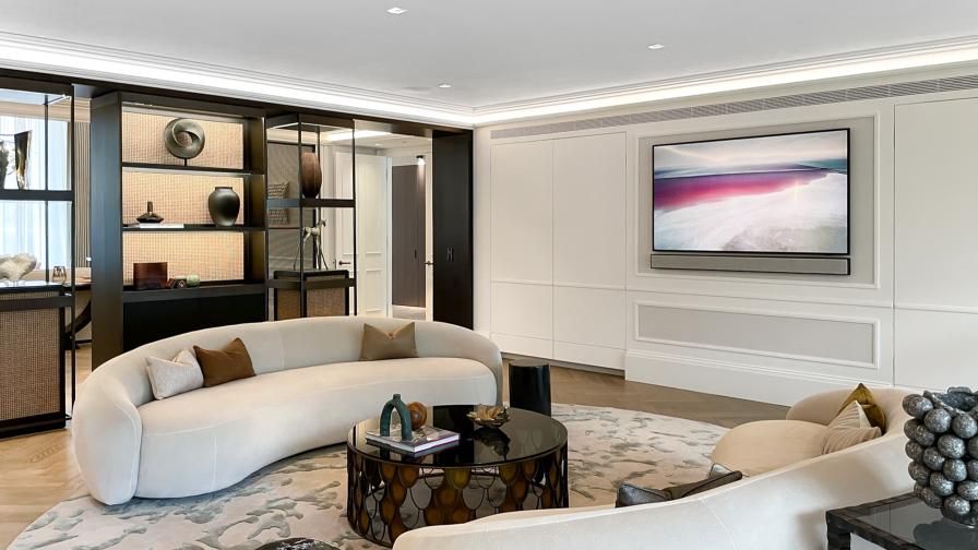 Samsung Frame TV in luxury living room 